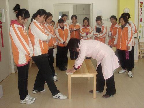 广州幼儿园初级_中级_高级保育员技师技能大纲_模拟考试试题 